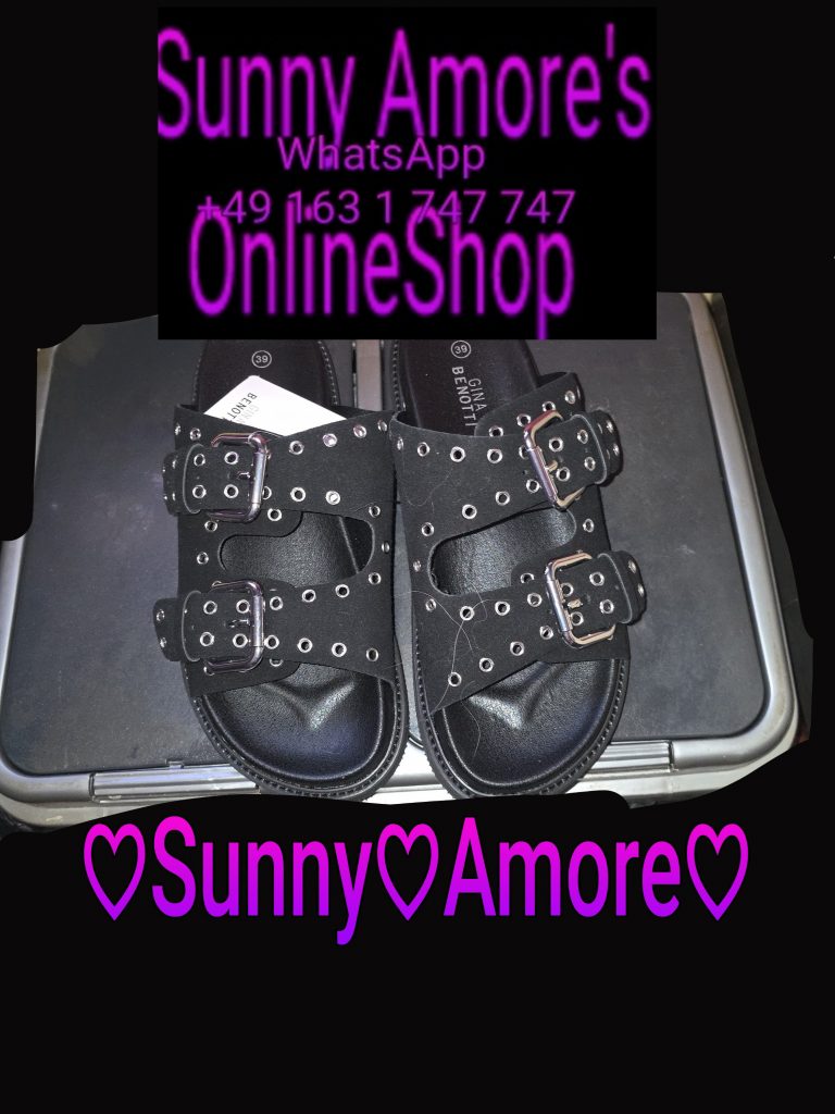 ❣️💛💜Sunny Amore's OnlineShop 💜❣️Neue schwarze Pantoletten mit Nieten Gr 39 zum HammerPreis😘💋💜❣️❣️www.sunny-amore.online 😘💋❣️