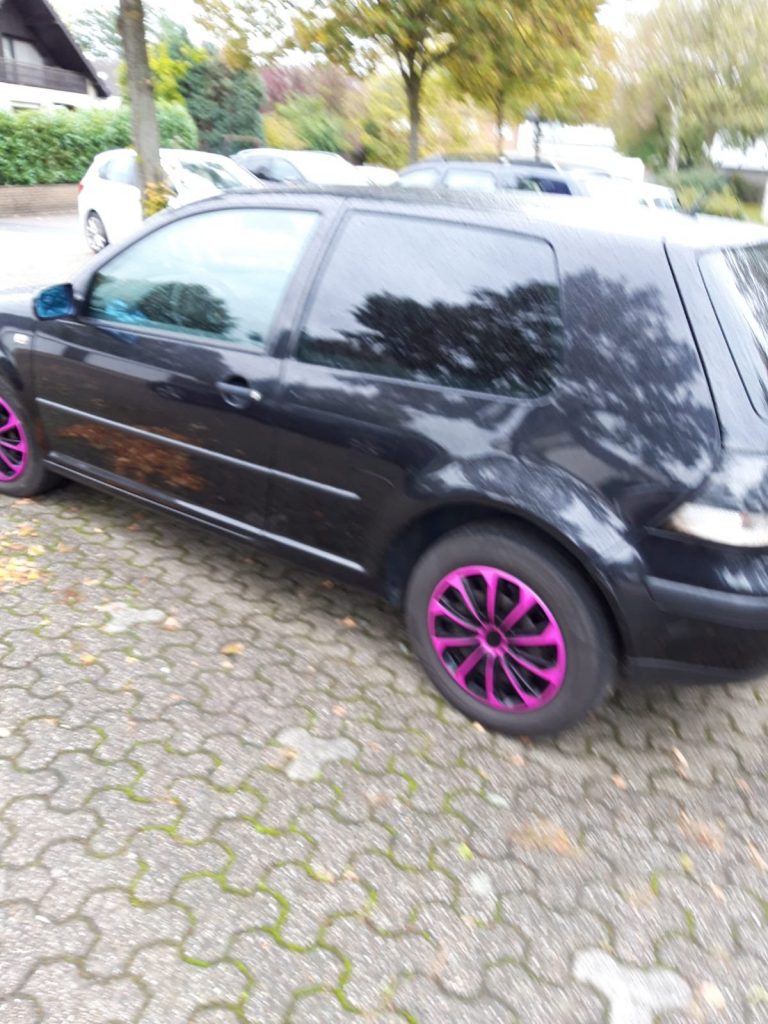 ❣️💛💜Sunny Amore's OnlineShop StarKöchin & DiätAssistentin sowie TV-STAR & Sängerin 💜❣️TraumAuto zu verkaufen für nur 1750€ schwarzer VW Golf 4 mit SportauspuffAnlage Doppelrohr guter satter lauter Sound pink/ lila Radkappen schwarz getönte Scheiben schwarze LED Rückleuchten Xenon Scheinwerfer u.v.m. 😘💋💜❣️❣️www.sunny-amore.online 😘💋❣️