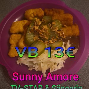 ❣️💛💜Sunny Amore's OnlineShop StarKöchin & DiätAssistentin sowie TV-STAR & Sängerin 💜❣️Knusprig frittierte Chicken MC Nuggets mit krossen Kroketten und herzhaften griechischen krautsalat  😘💋💜❣️❣️www.sunny-amore.online 😘💋❣️ www.sunny-amore.net 😘💋❣️